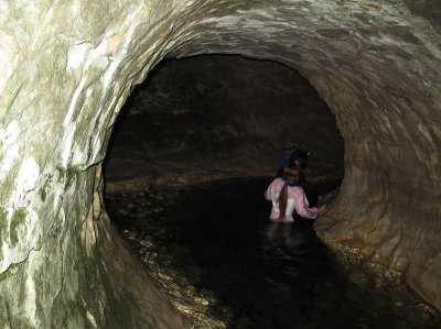 Cave Stream - Stream passage